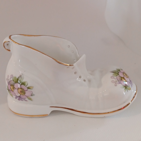 Royal Tara Ireland ceramic shoe - Picture 3 of 5